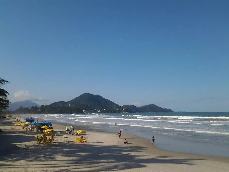 Três praias para ir a pé Térreo 2 vagas de estacionamento Ar Condicionado-1